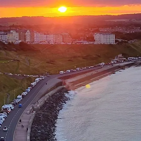 Mulgrave House * Scarborough